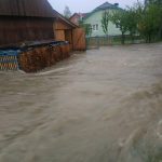 Підтоплені будинки та пошкоджено дороги: негода наробила біди на Прикарпатті