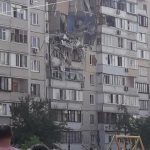 У київській багатоповерхівці стався потужний вибух, є загиблі та потерпілі: фоторепортаж