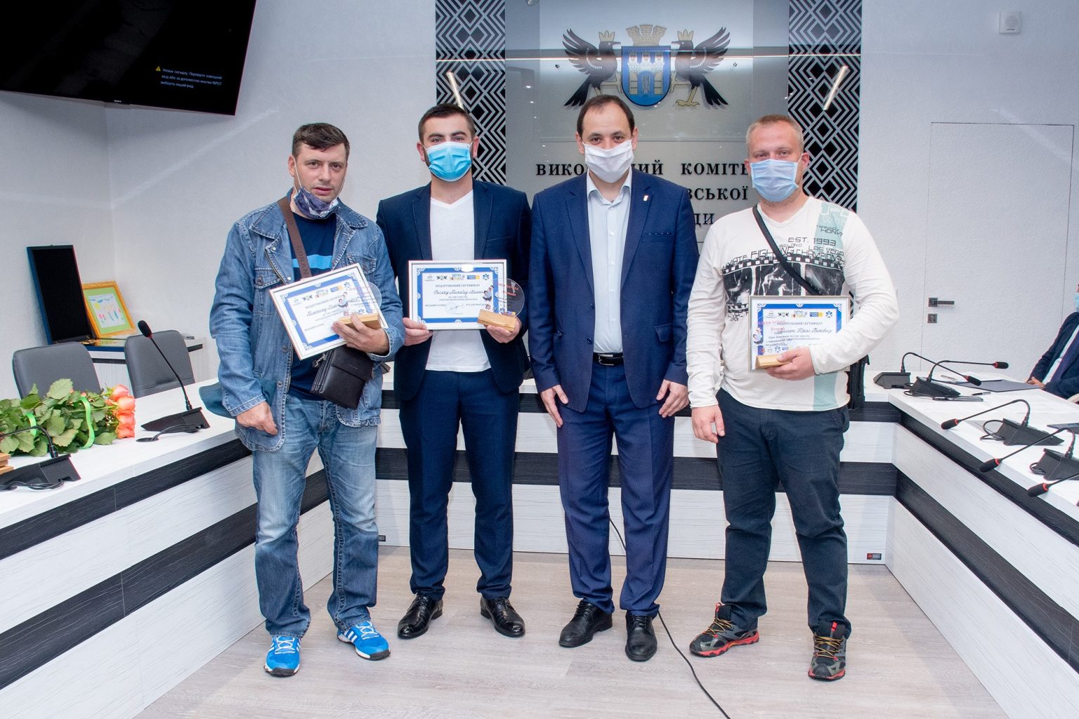 У Івано-Франківській ОТГ в День батька народилося троє діток: фоторепортаж