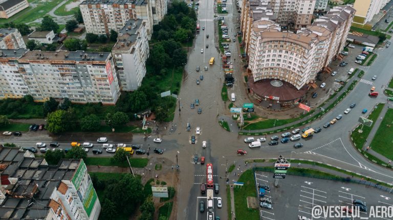 Мер Івано-Франківська терміново скликає комісію з надзвичайних ситуацій щодо стихії