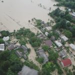 Ціле село на Прикарпатті пішло під воду: фоторепортаж