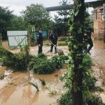 Затоплені будинки та дороги: поліцейські Прикарпаття продовжують ліквідовувати наслідки негоди