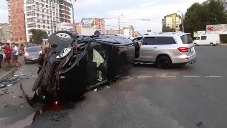 Понад 450 аварій від початку року: на яких ділянках у Франківську найчастіше трапляються ДТП