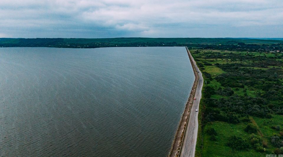 Фотограф показав, як виглядає Бурштинське водосховище із висоти