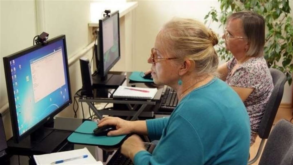 Пенсійний вік підвищать з 2021 року: коли прикарпатці зможуть вийти на пенсію