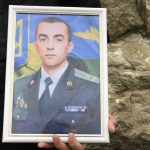 Шість років тому від кулі снайпера загинув прикарпатський офіцер-спецназівець Тарас Сенюк: фото