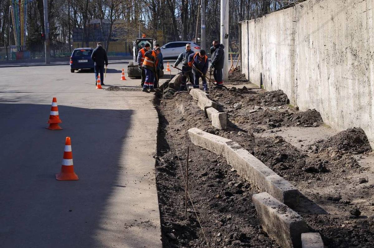 В Коломиї цьогоріч планують поремонтувати тротуари: перелік