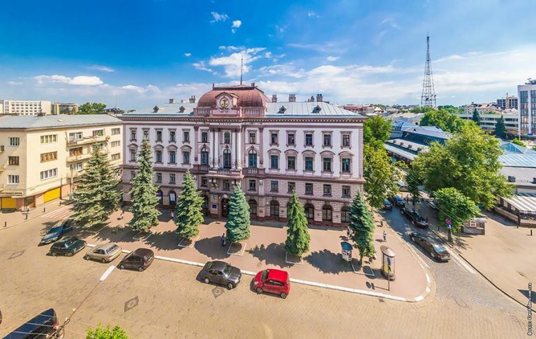 Франківський медуніверситет запрошує на День відкритих дверей онлайн