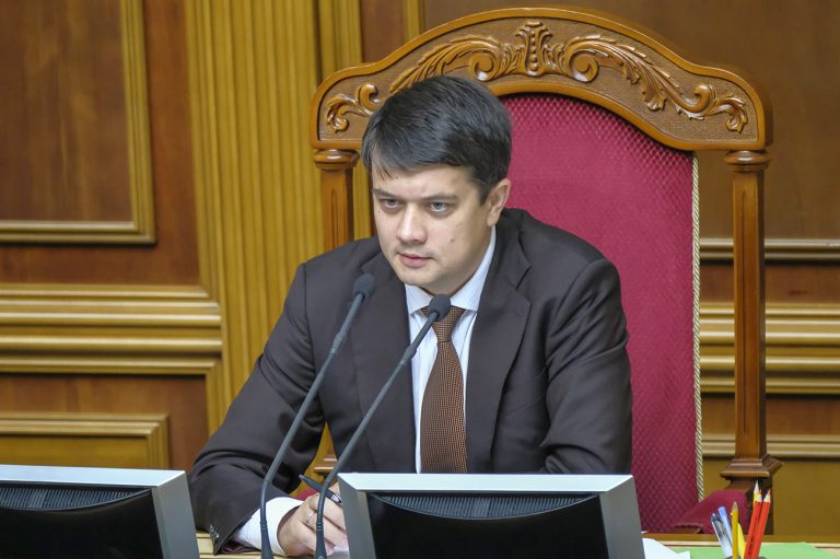 Кому Разумков позичив 26 мільйонів? Декларація спікера ВР спантеличила ЗМІ