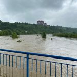 Сильні зливи затопили частину приміського село Вовчинець: фото, відео