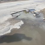 Активісти показали глибочезні ями на дорогах Богородчан - подекуди вони сягають 10 сантиметрів: фоторепортаж