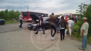 В автотрощі у передмісті Івано-Франківська зіткнулося відразу п'ять автомобілів: фоторепортаж