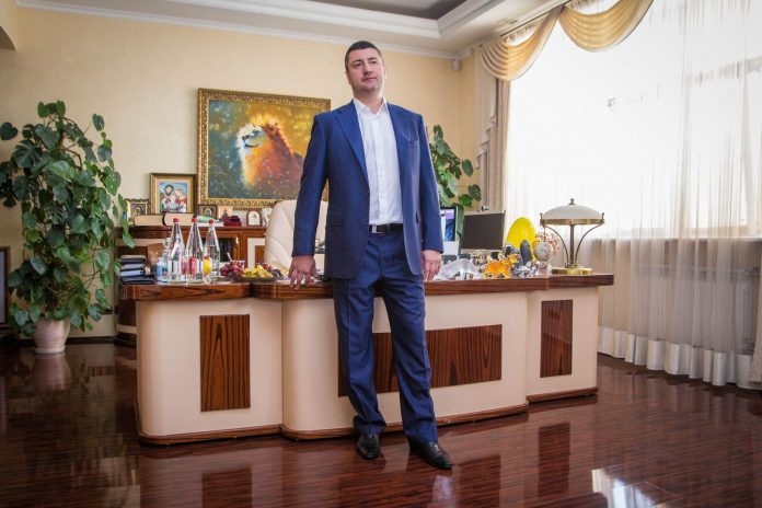 Адвокати прикарпатського олігарха Бахматюка заявляють про незаконність рішення Апеляція палати ВАКС про його заочний арешт