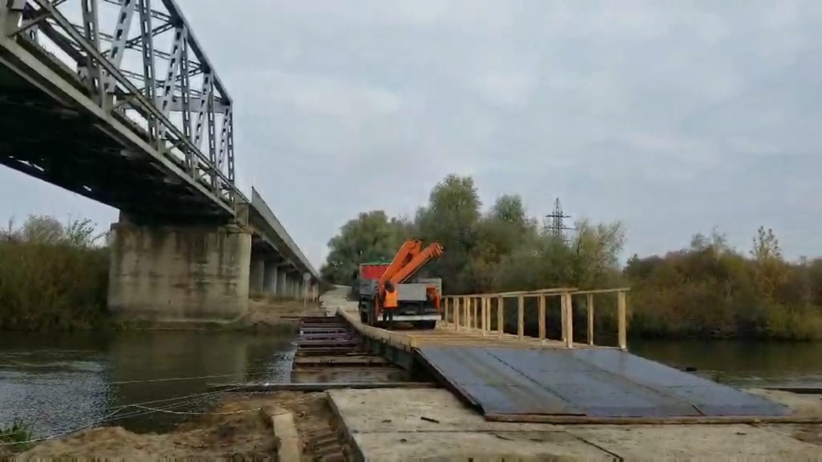 На Надвірнянщині завершили ремонтно- відновлювальні роботи моста через потічок