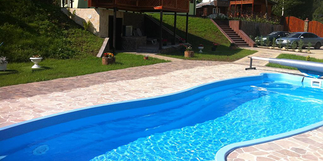 ТОП найцікавіших готелів з басейном у Карпатах