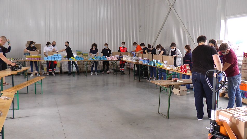 Франківські мальтійці зібрали для потребуючих більше 10 тонн продуктів: фото та відео