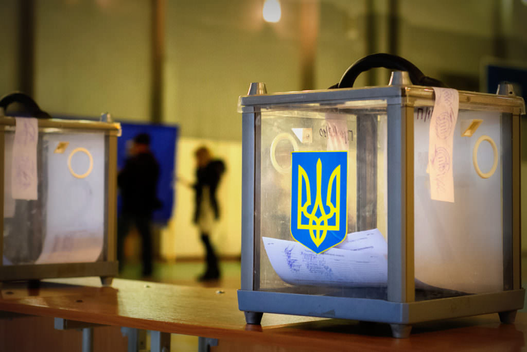 З липня прикарпатці зможуть змінити місце голосування онлайн: відео