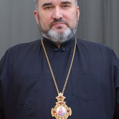 Журналісти дослідили статки прикарпатського духовенства