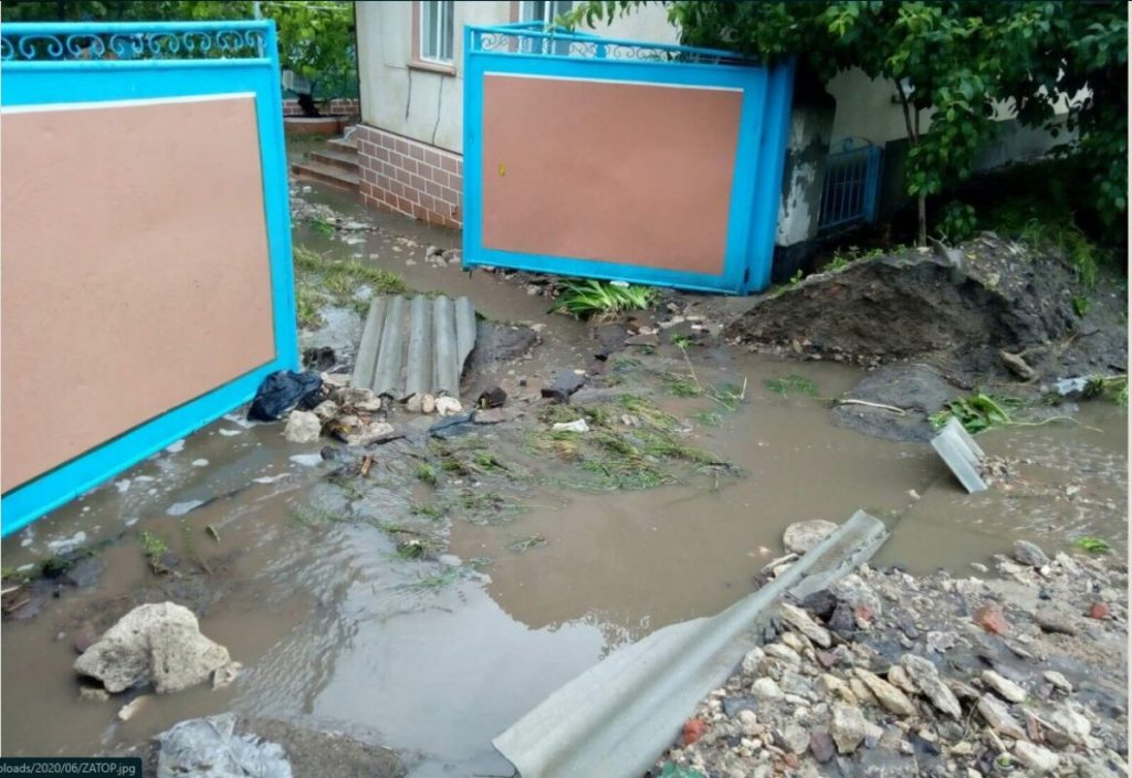 На Прикарпатті залишається повністю зруйнованими 93 мости - ліквідація наслідків повені триває