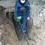 Франківські комунальники випадково відкопали два артснаряди ФОТО, ВІДЕО