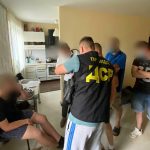 На Прикарпатті затримали групу осіб, які продавали наркотики через інтернет