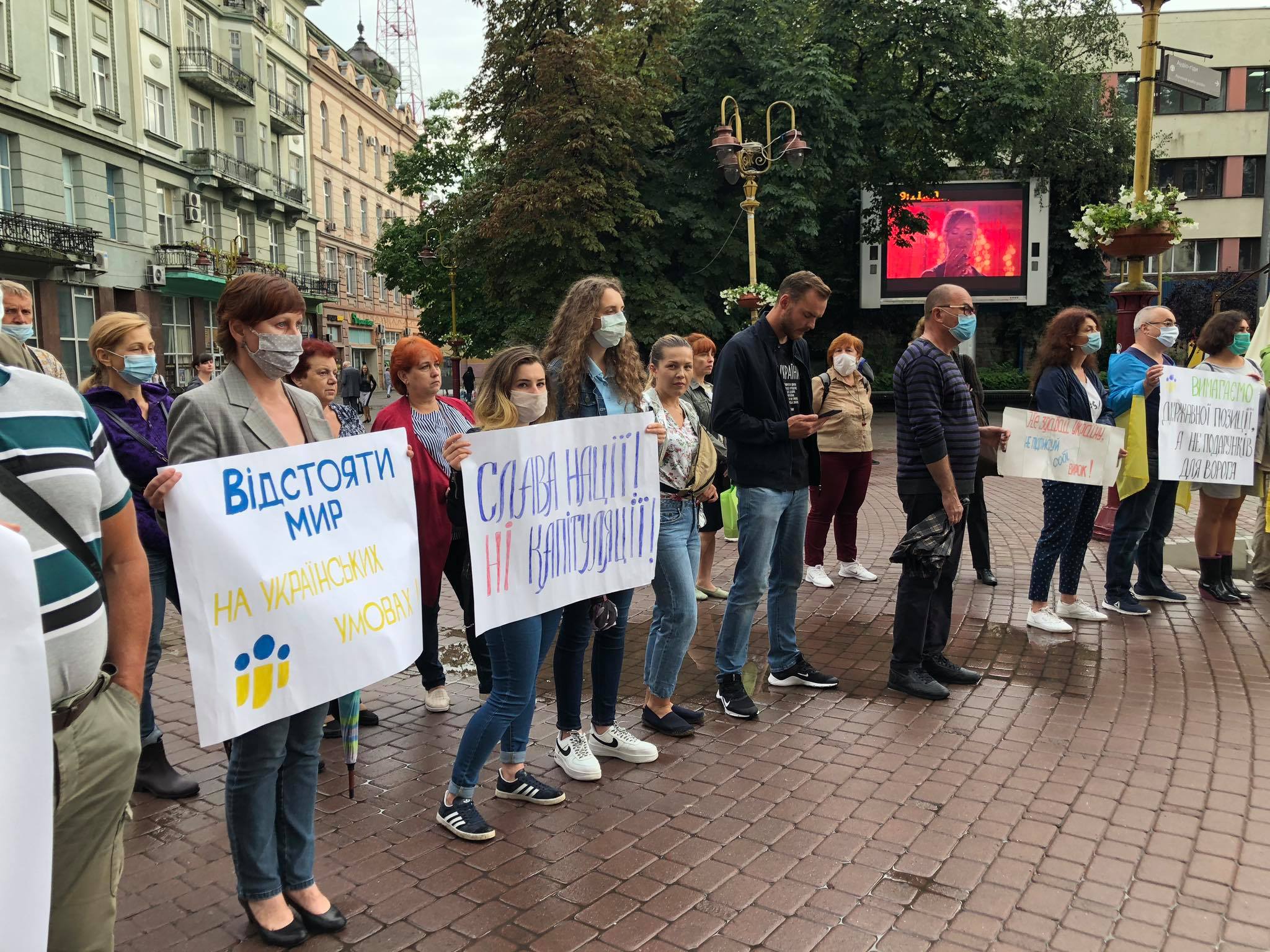 Франківці висловили позицію щодо чергового «перемир'я» ФОТОРЕПОРТАЖ