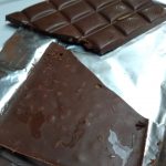 На Прикарпатті жінка придбала шоколад із "сюрпризом": фотофакт