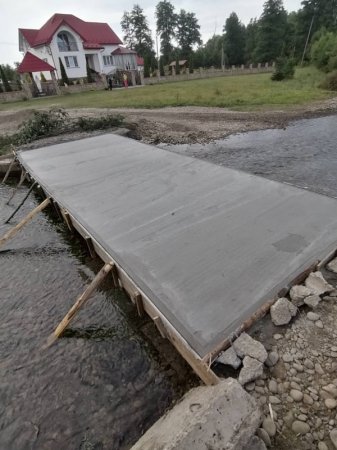 У Надвірнянському району відновили міст, який пошкодила повінь ФОТО