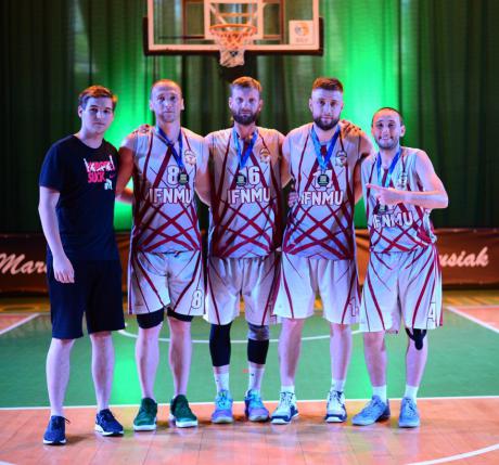 Франківські студенти-медики вибороли першість у турнірі з баскетболу