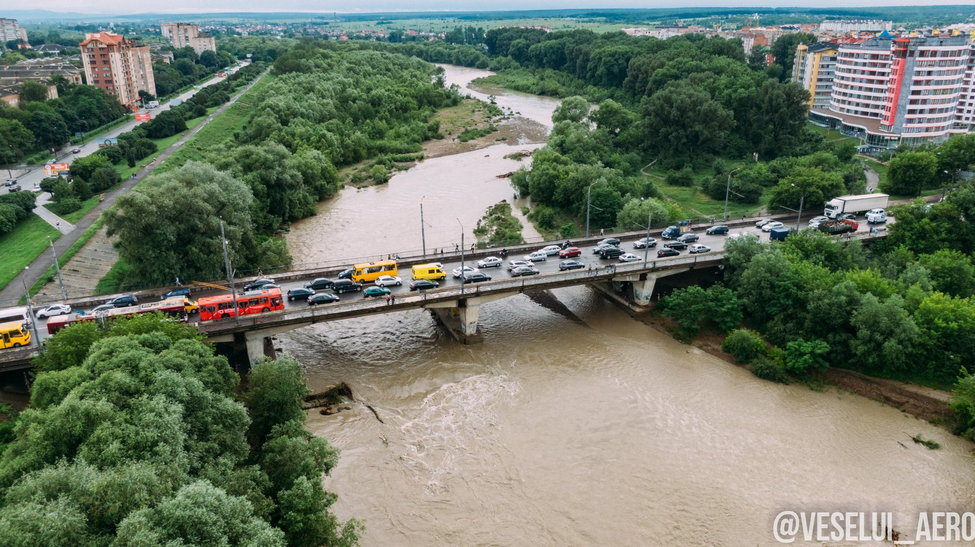 Івано-Франківськ очікує на державні кошти, щоб відремонтувати старий міст на Пасічну