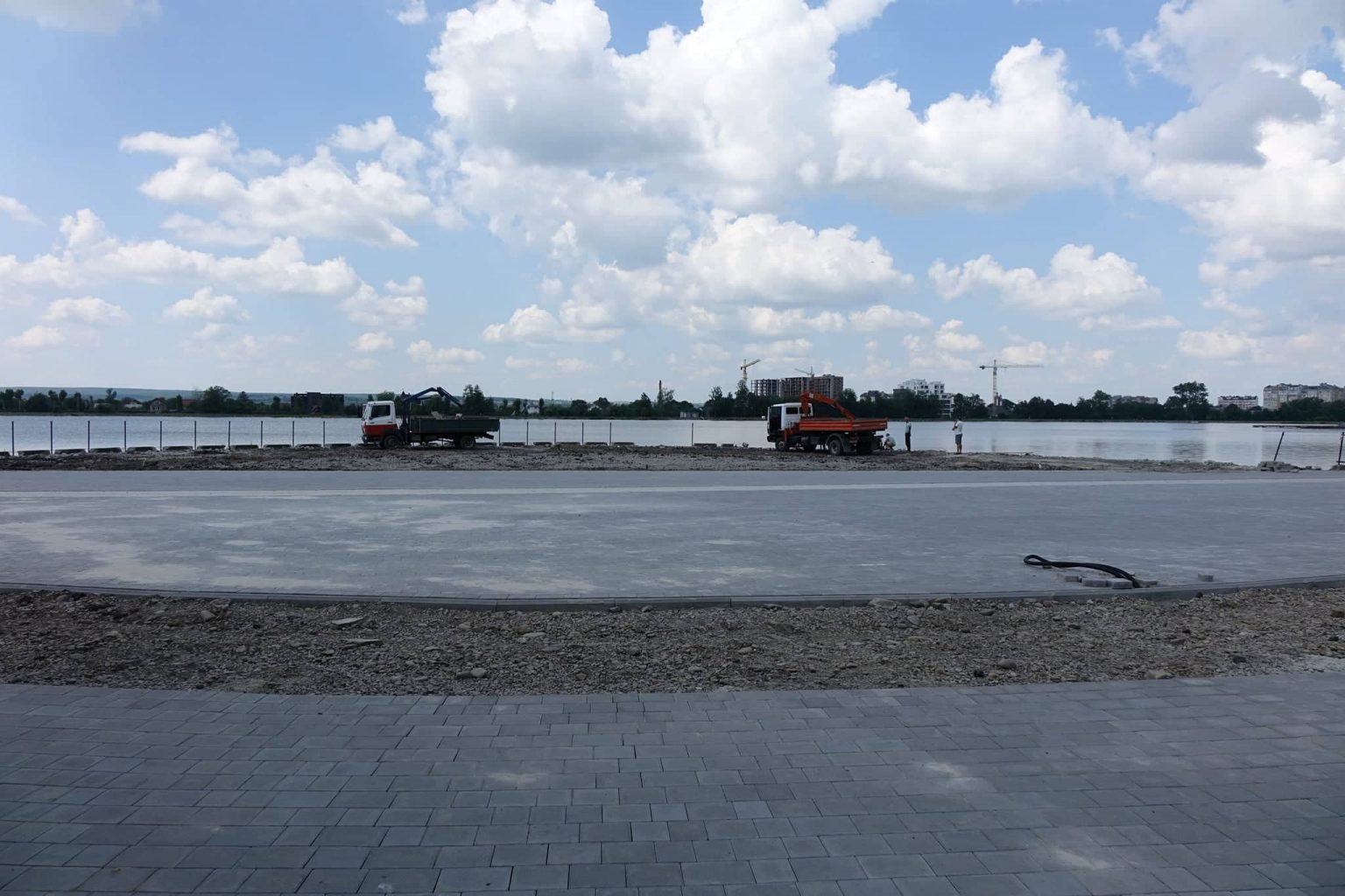 У Франківську на міському озері з’являться вечірні кораблі