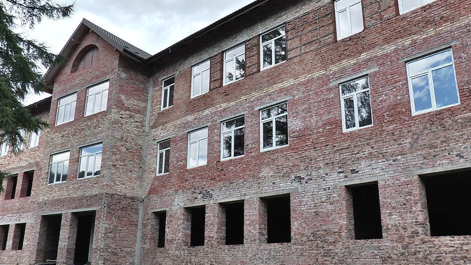 Ще дві прикарпатські школи невдовзі відремонтують ФОТО, ВІДЕО