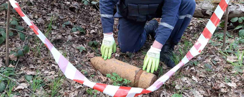 В Івано-Франківській області річка вимила на берег смертоносну знахідку