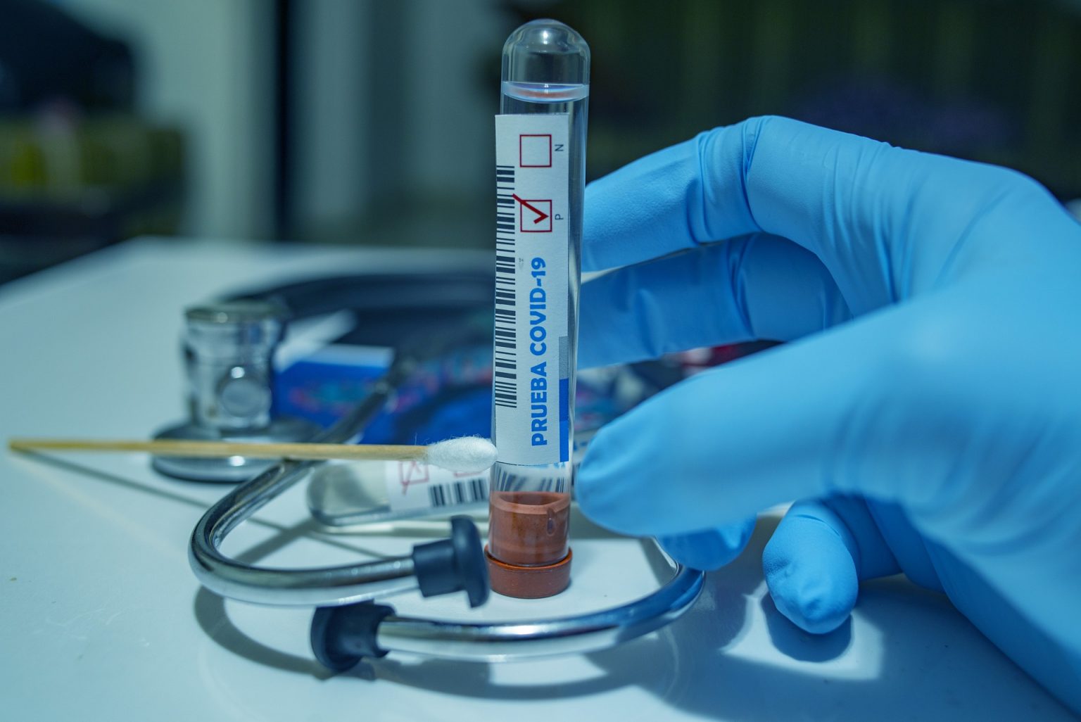 В Бурштині у 34 людей підтвердили COVID-19