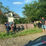 У прикарпатському селі водій, аби уникнути зіткнення з іншим авто, злетів у паркан ФОТО