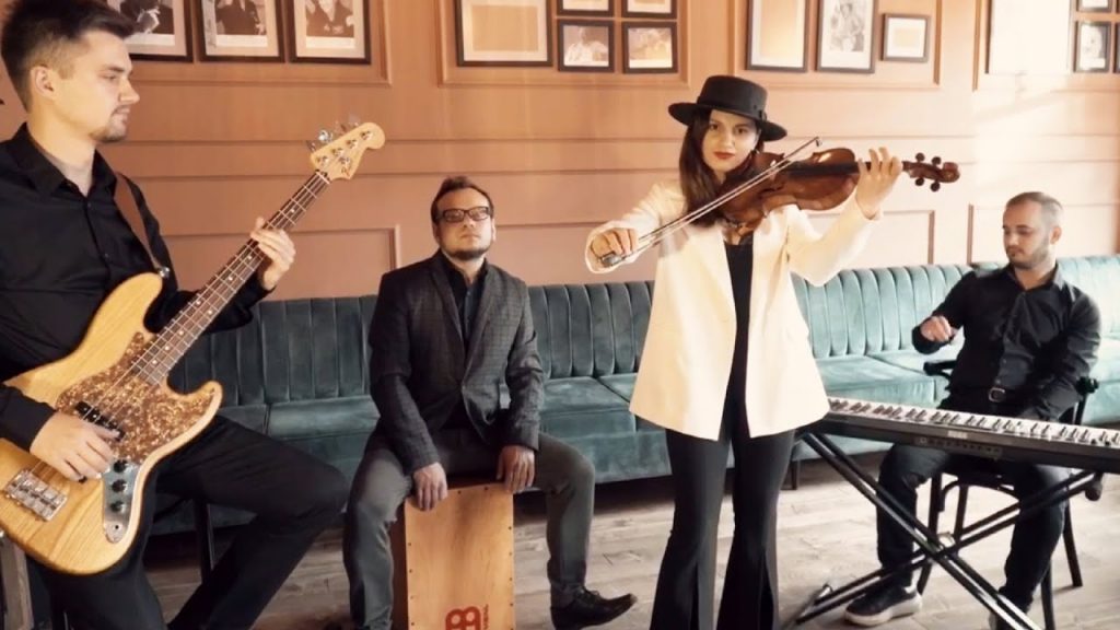 переспівав