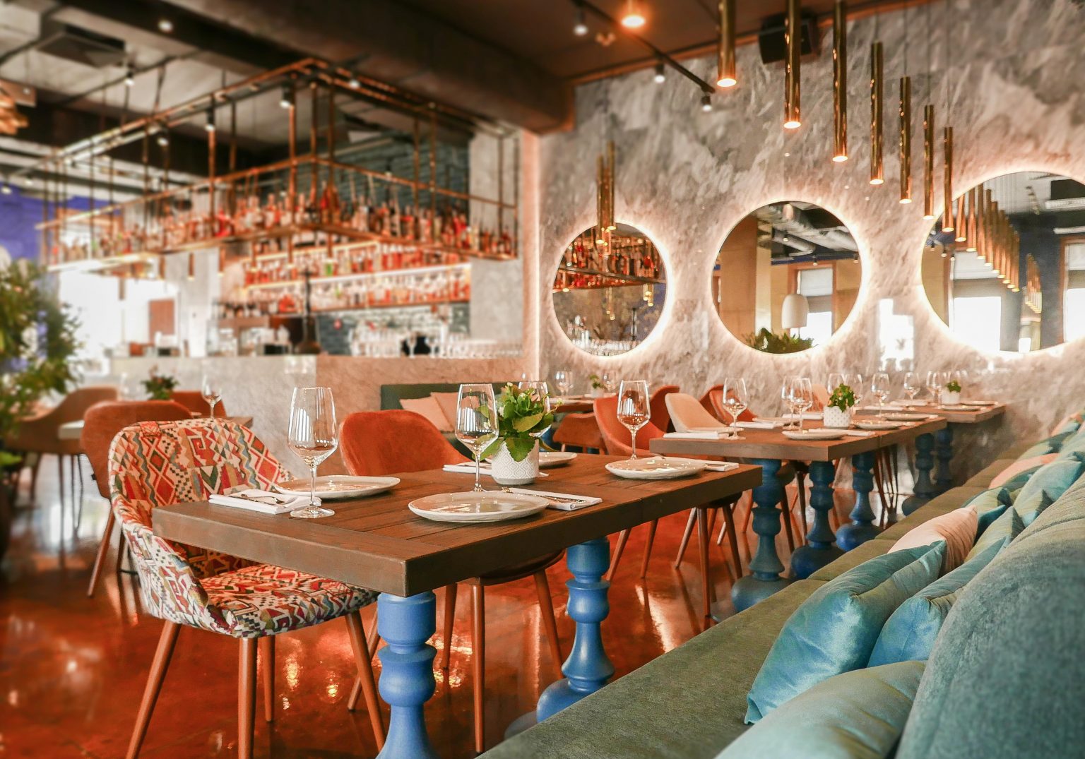 До уваги прикарпатців: ресторанам, клубам і кафе заборонили працювати після 23-ї години