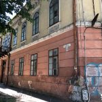 Прикарпатський університет відмовляється від аварійної будівлі