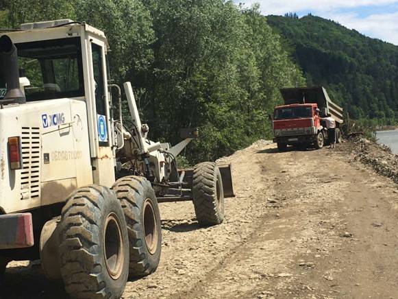 Повінь на Прикарпатті: на Верховинщині п’ять сіл та 45 присілків досі без транспортного сполучення