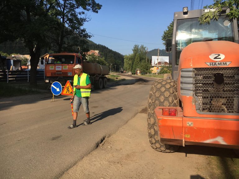 На Верховинщині відремонтують останні проблемні кілометри дороги держзначення ФОТО