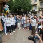 У Франківську встановили смачний рекорд - найвищу в Україні вежу з тістечок ФОТОРЕПОРТАЖ