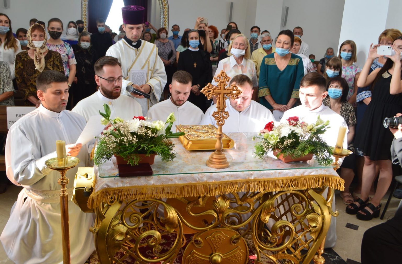Митрополит Володимир Війтишин рукоположив п'ятьох нових священників ФОТО