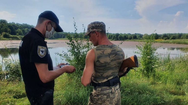 Поліціянти на Прикарпатті склали 42 протоколи на порушників правил полювання