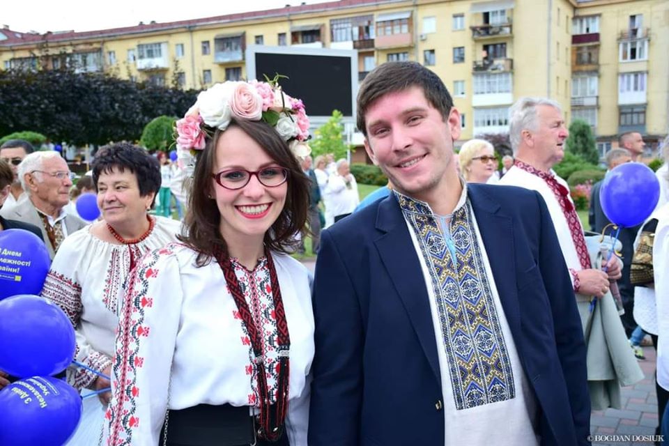 Завтра для франківців у вишиванках буде безкоштовний проїзд в громадському транспорті