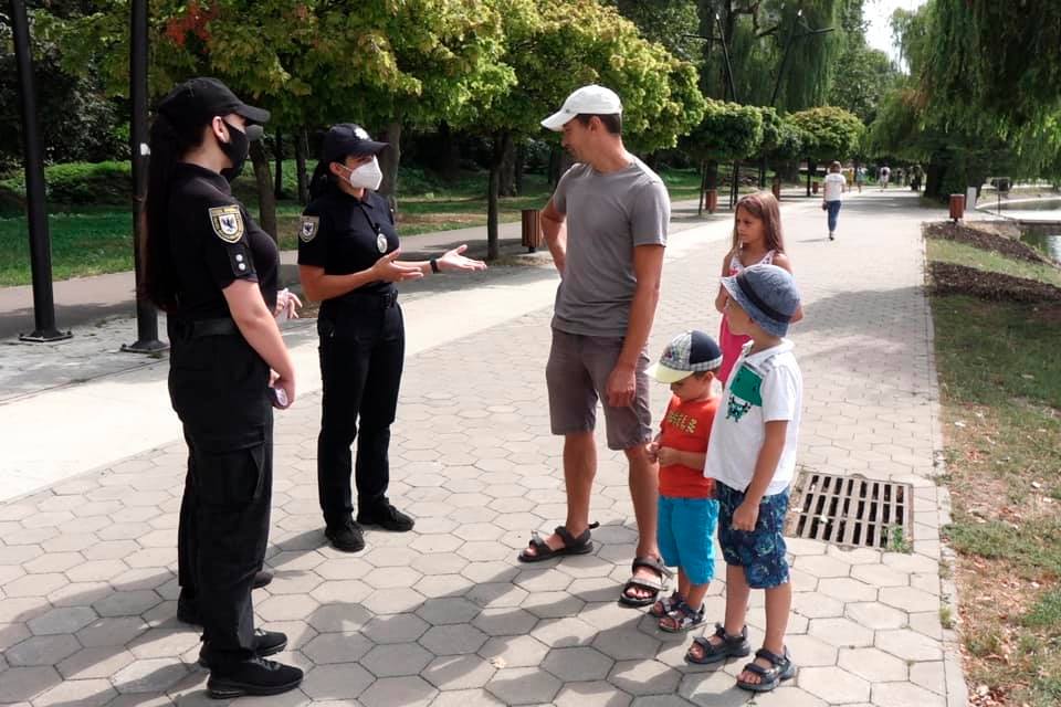 Поліцейські нагадали франківцям правила безпечного відпочинку на водоймах ФОТО