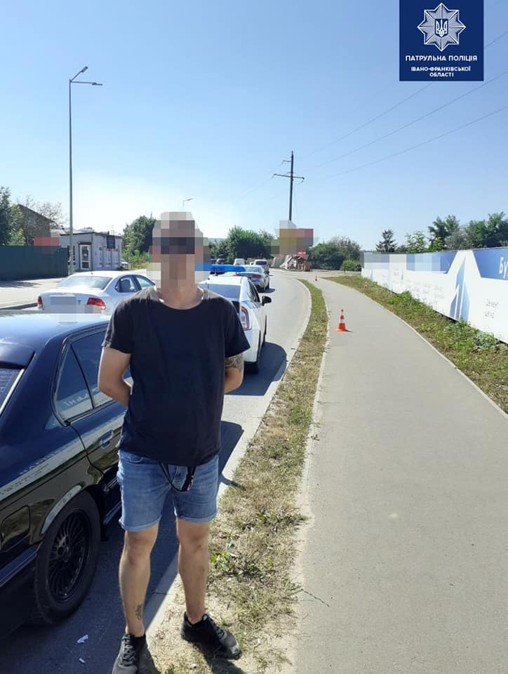 Франківські патрульні затримали водія під «кайфом» та пасажира із наркотиками ФОТО