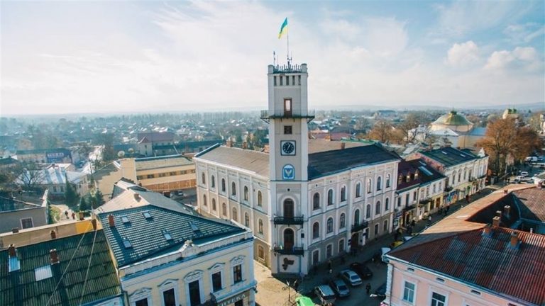 У Коломиї відновлять скульптури, яким близько двох десятків років ВІДЕО