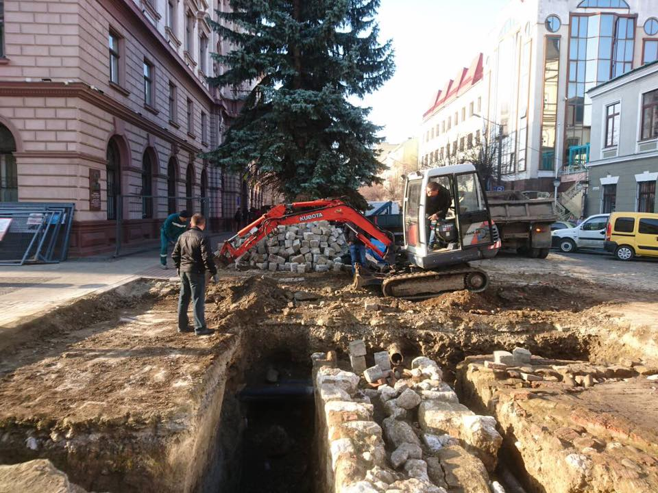 Залишки Тисменицької брами законсервують