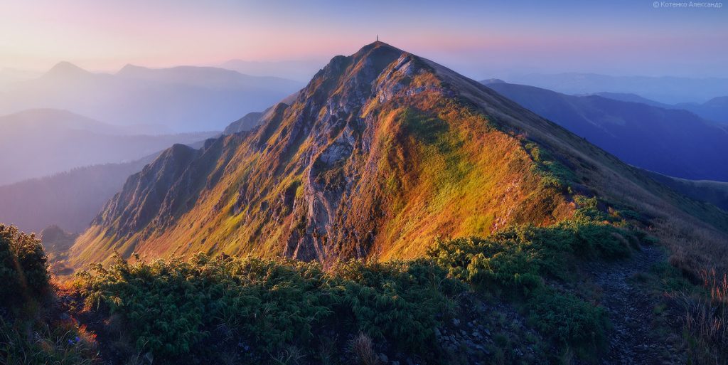 ТОП-10 найвищих вершин Українських Карпат, які варто підкорити