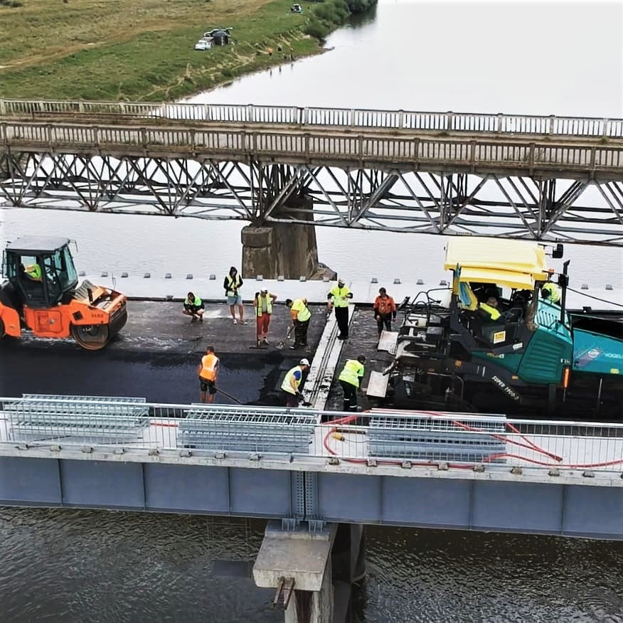 Спорудження мосту-довгобуду через Дністер підходить до завершення ФОТОРЕПОРТАЖ